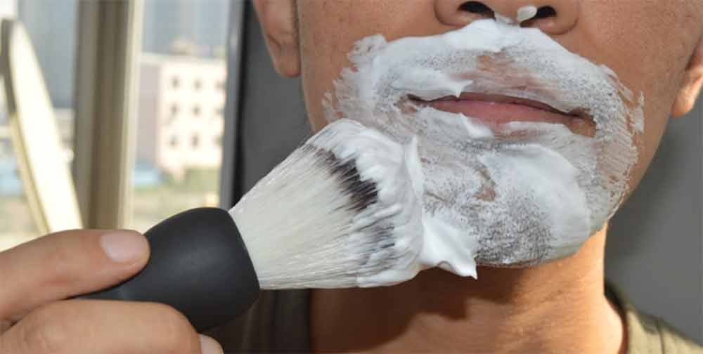 Disodium-Cocoamphodiacetate--shaving-foam